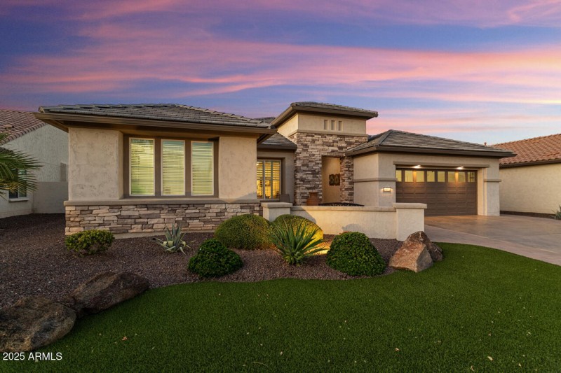 3-Front-of-the-house