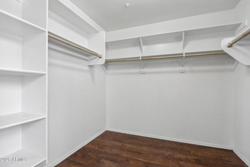 36-web-or-mls-W Palo Brea Ln-L2608-034