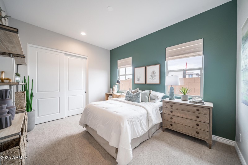 3836 S Gladiolus Circle