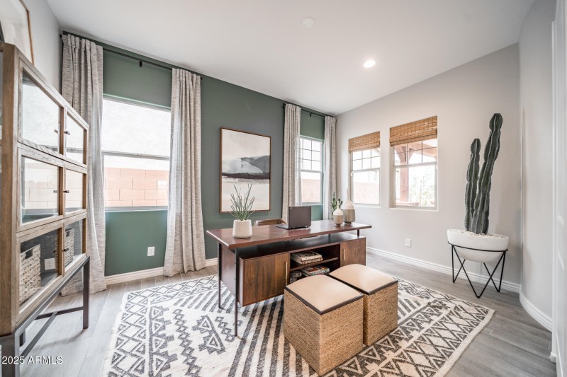 3836 S Gladiolus Circle