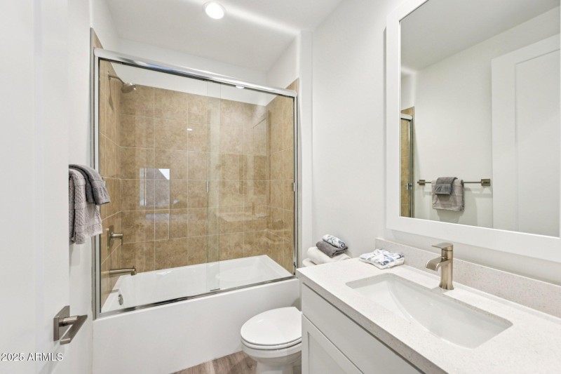 29-web-or-mls-N 136th St-S3009-029