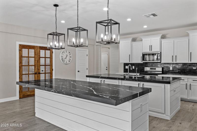 23137 E Camina Buena Vista-15