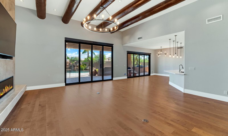 24005 N 45th Dr-large-014-023-TOD8792-15