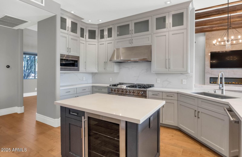 24005 N 45th Dr-large-021-040-TOD8775-15