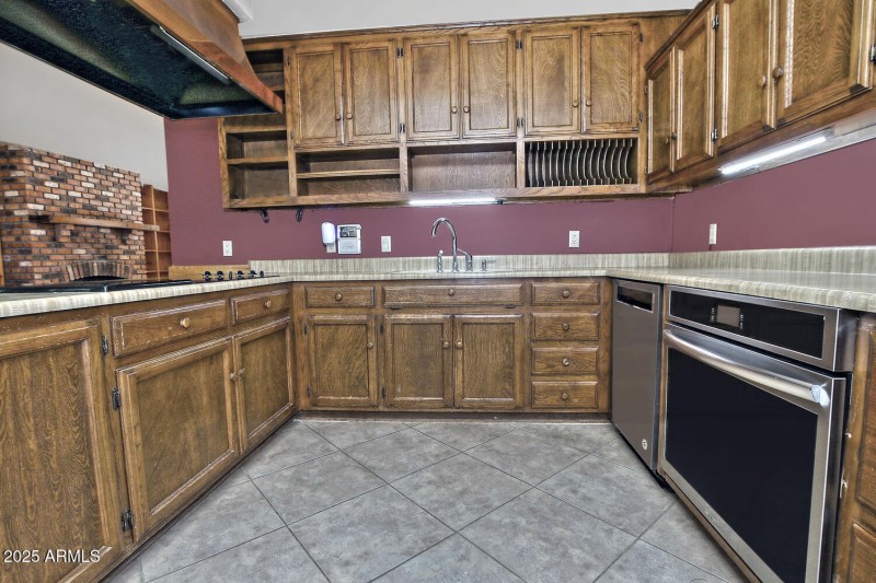 Kitchen Storage-017-030-1500x1000