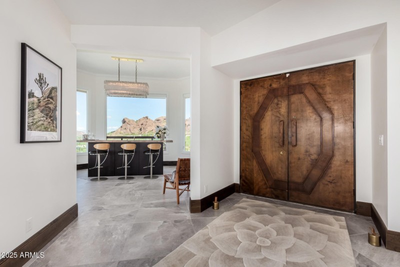 07 - Camelback Canyon