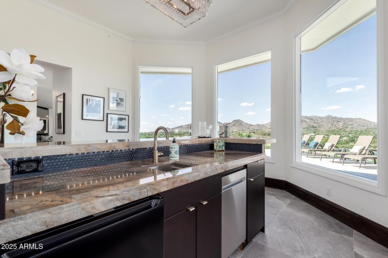 30 - Camelback Canyon