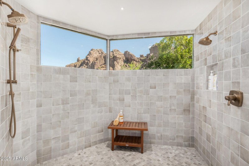 47 - Camelback Canyon