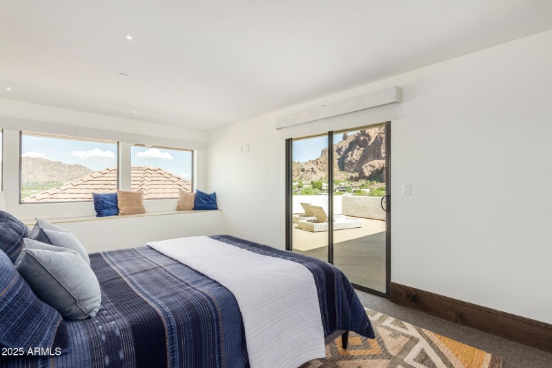 59 - Camelback Canyon