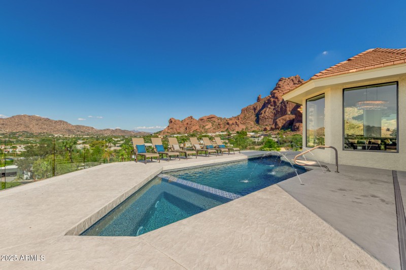 77 - Camelback Canyon