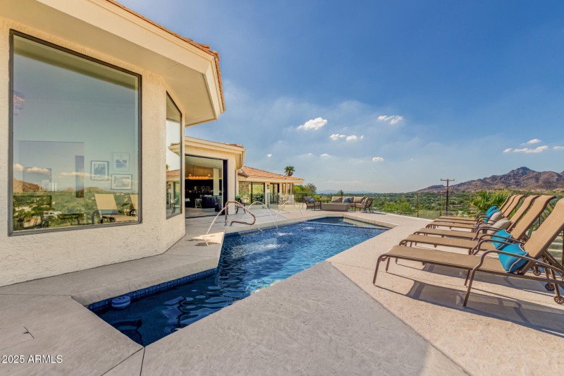 79 - Camelback Canyon