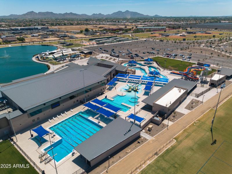 QC Family Frontier Park Aquatic Center