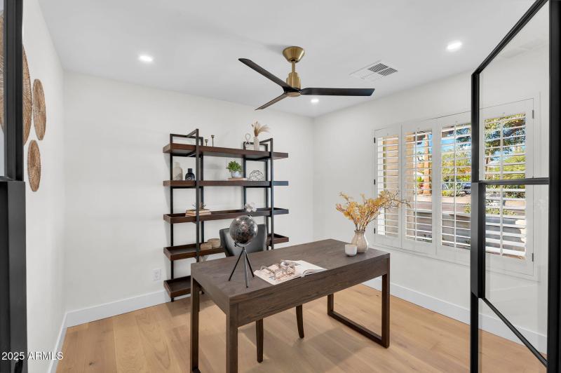 19-web-or-mls-7655 E Windrose Dr - 30