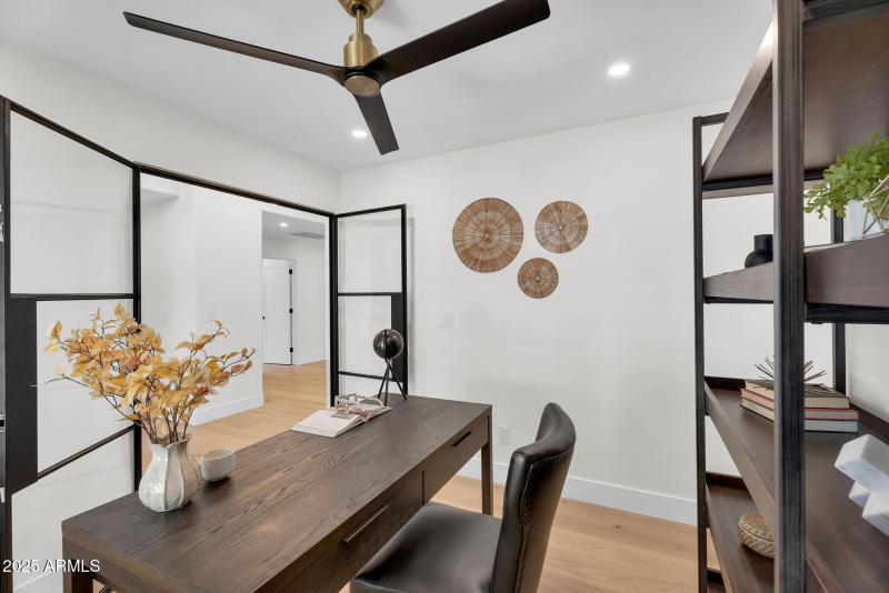 20-web-or-mls-7655 E Windrose Dr - 31