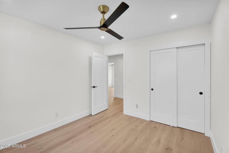 32-web-or-mls-7655 E Windrose Dr - 33