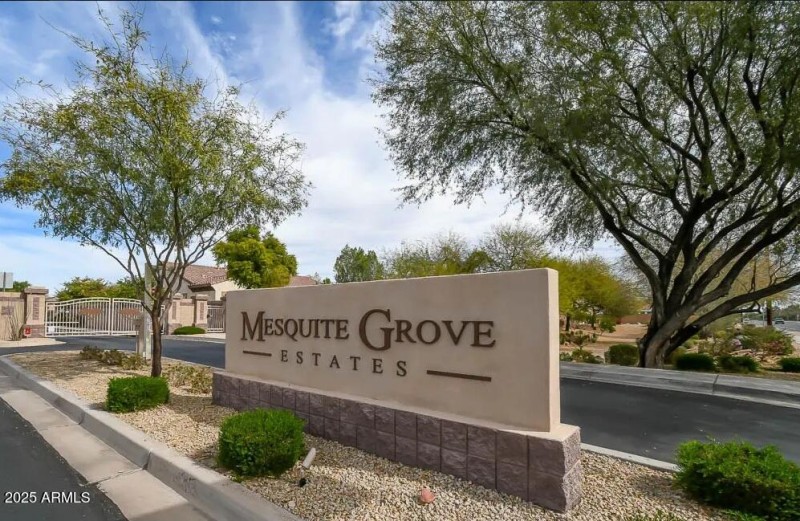 Mesquite Grove Estates Entrance