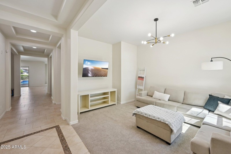 10-web-or-mls-N 161st Ave-S3009-010