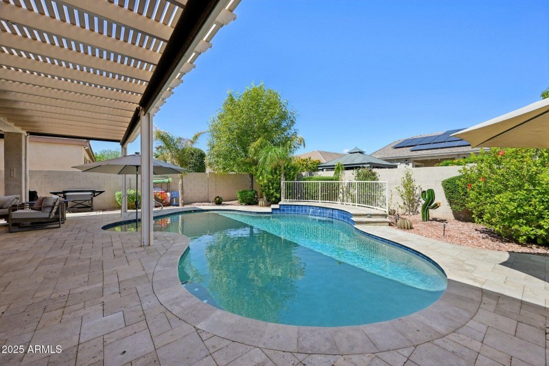 48-web-or-mls-N 161st Ave-S3009-048