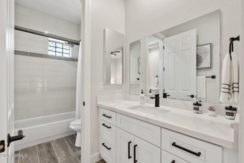 Jack-n-Jill Bathroom