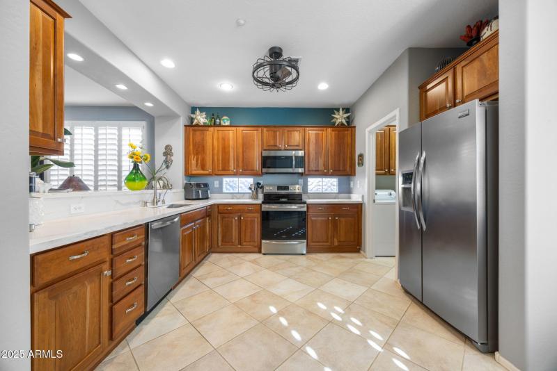 10-web-or-mls-1704-w-dion-dr