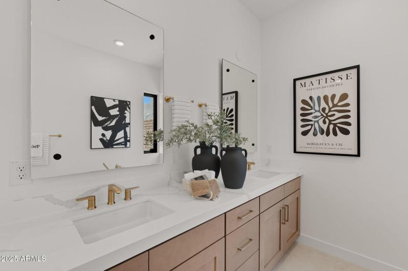 Primary Bathroom W Dual Sink Vanity
