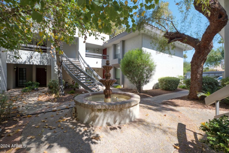 5201 N 24TH St #102 - 095758