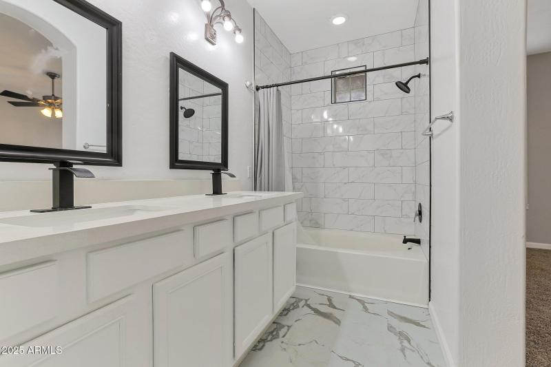 012 Back Bedroom Master Bath