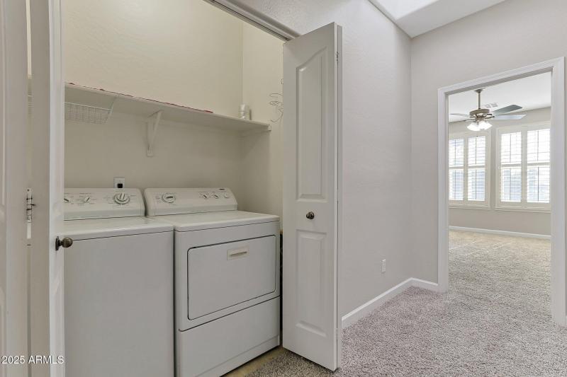 014 Upstairs Full Size Washer & Dryer