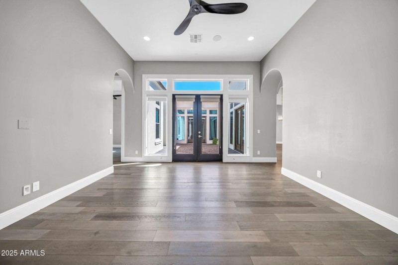 Family room/Teen Room