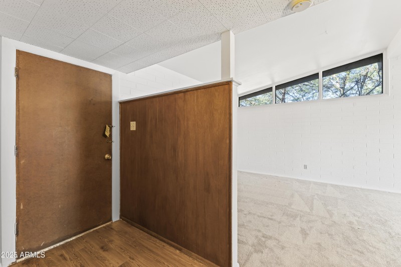 LIVING OR FAMILY ROOM