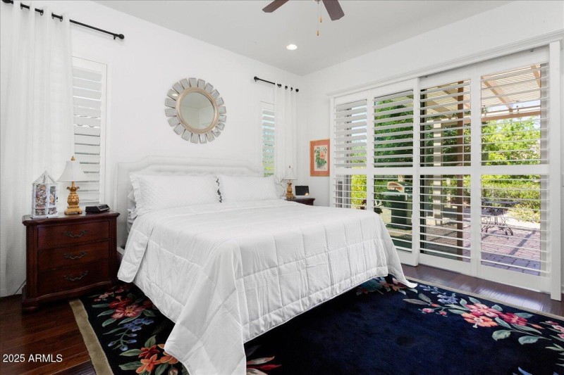 16-27052 W Oraibi Dr