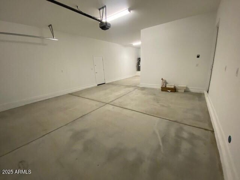 P20 Lot 94 3-Car Garage`