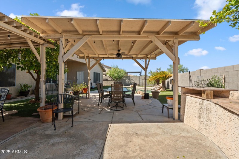 33-Covered Patio
