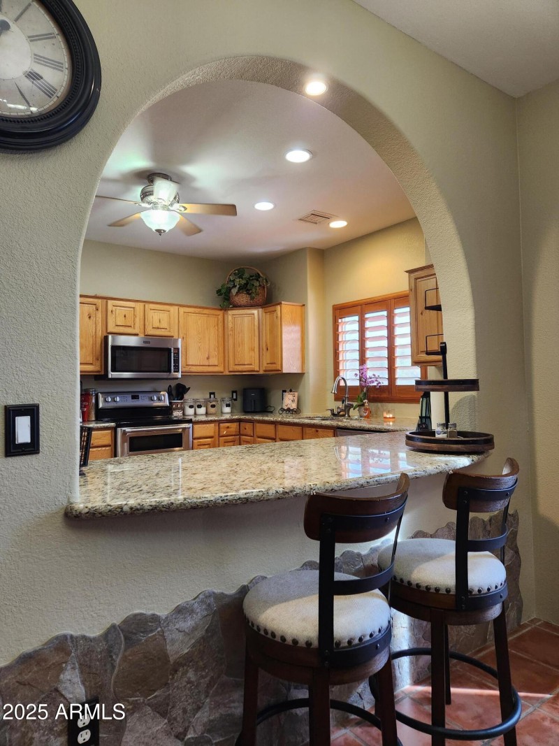 Kitchen Breakfast Bar