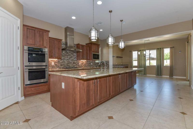 Kitchen-Breakfast Room