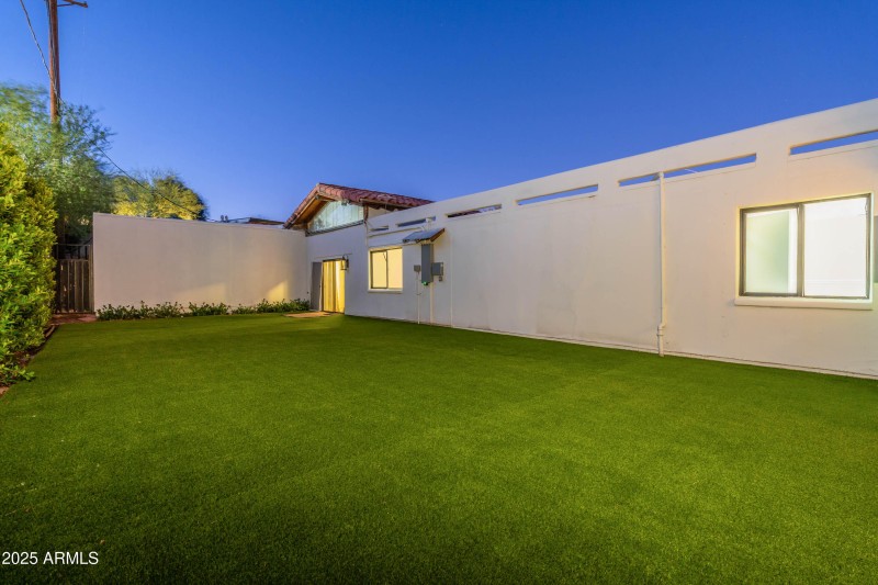 McDonald - Twilight-35-2