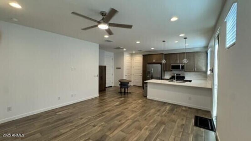 875CEC76-75F5-4D6E-A756-2C962A31099F_4_5