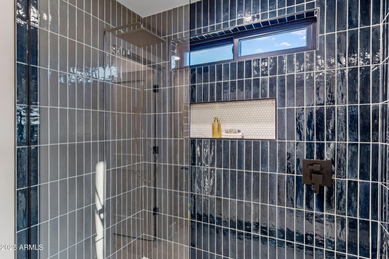 8436 N Vía Linda-23