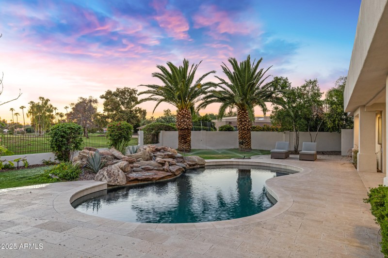 8436 N Vía Linda-46