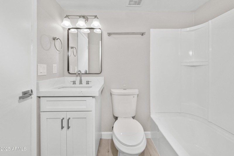 15-286-W-Palomino-Dr-147-15