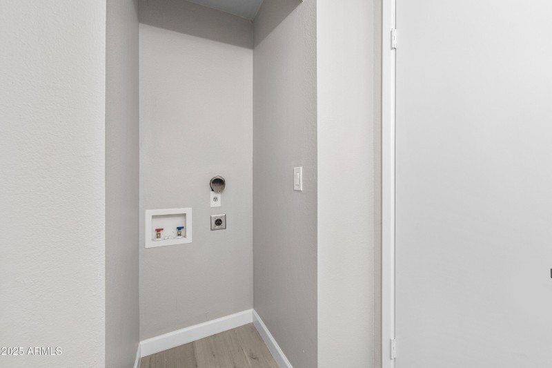 16-286-W-Palomino-Dr-147-16