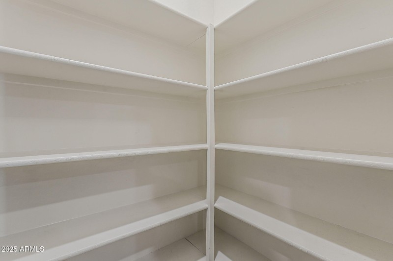 Walk in Pantry