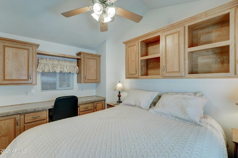 desk space in bedroom