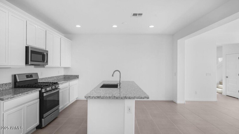 14631 W SAND HILLS Road-Ready Now!