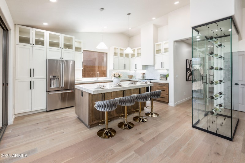 5106 E Wallace Ave - MLS-19