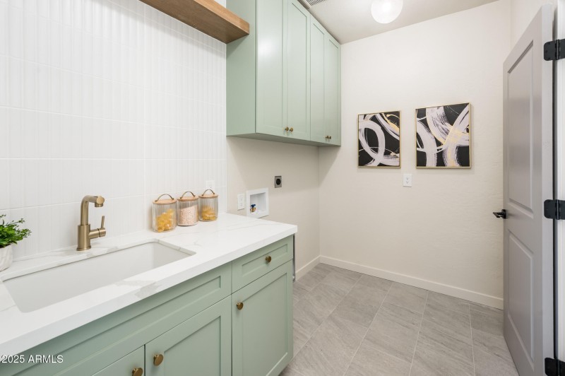 5106 E Wallace Ave - MLS-36