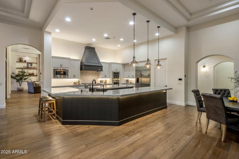 Seamless Design Meets Professional