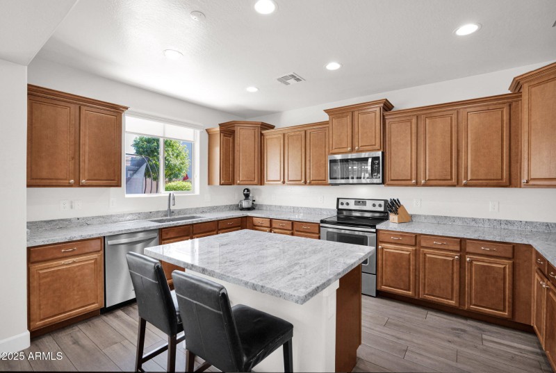 10-web-or-mls-P1314947