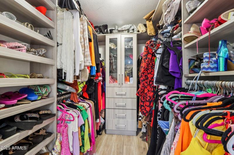 27-web-or-mls-48-web-or-mls-N 82nd St-L1