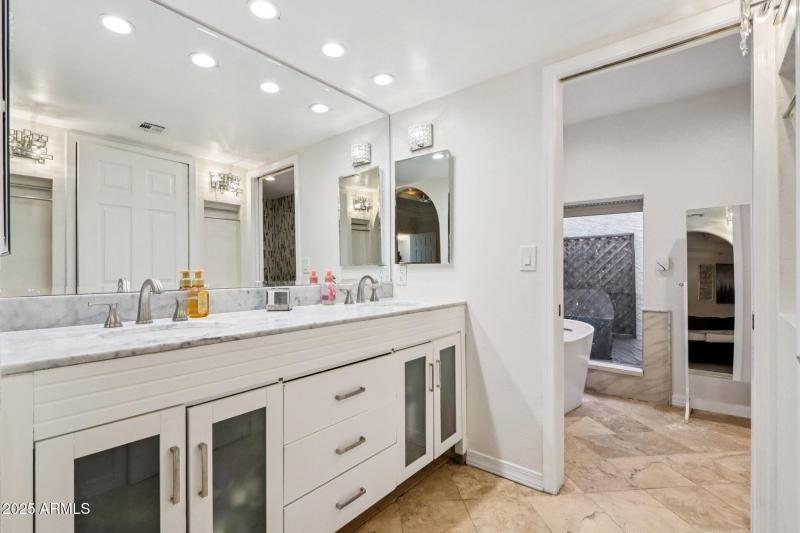 29-web-or-mls-50-web-or-mls-N 82nd St-L1